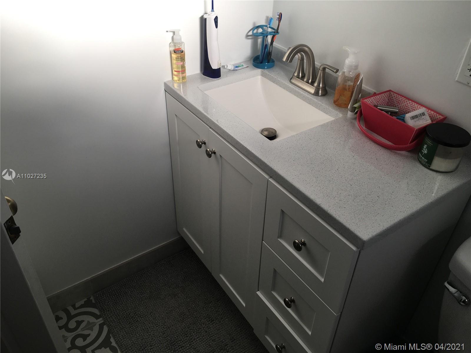 See details / 1840 sq. ft. $ 2021-04-13 0 Photo