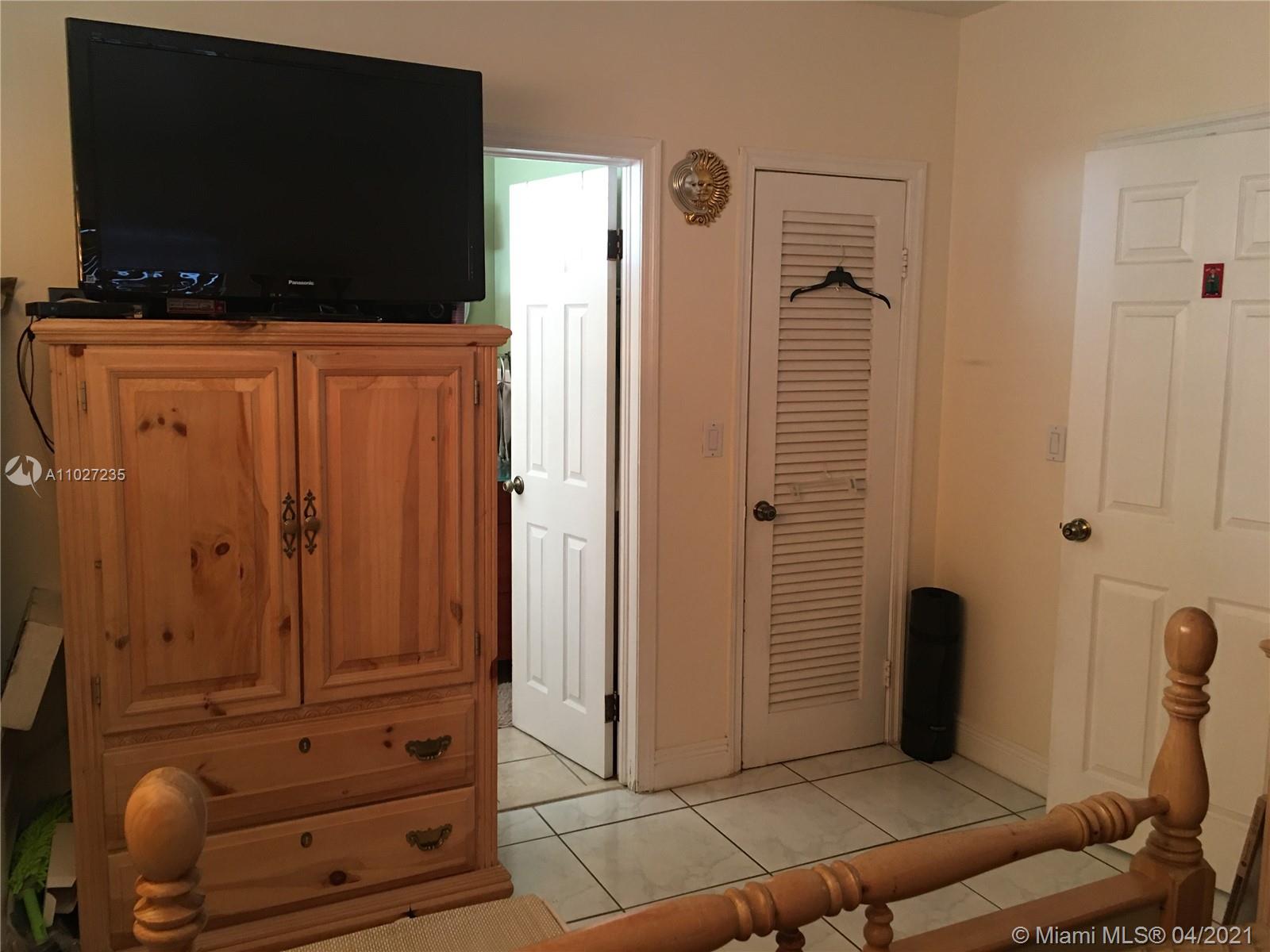 See details / 1840 sq. ft. $ 2021-04-13 0 Photo