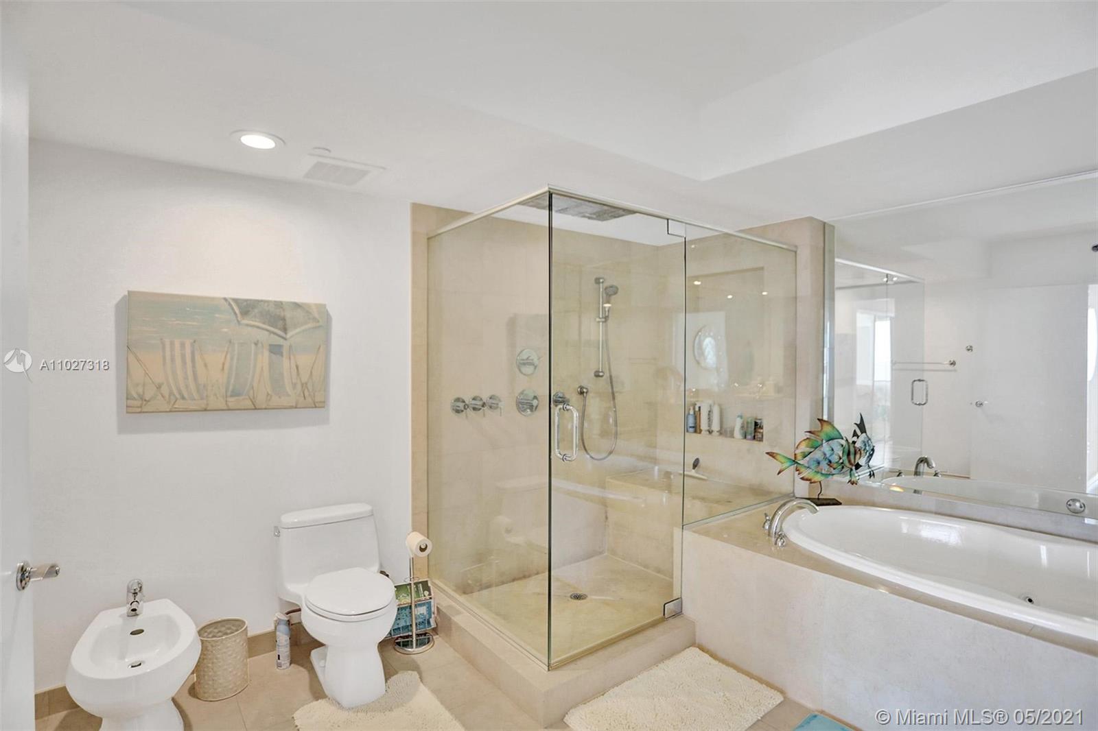 Ver detalles 1101 3 / 4 2078 sq. ft. $ 2021-04-13 0 foto