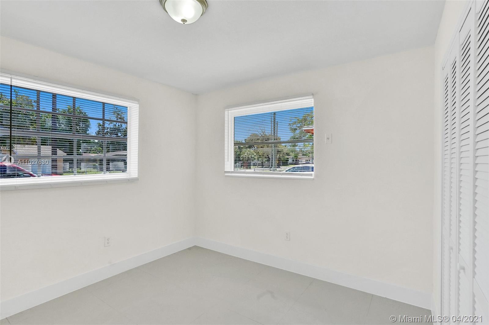 See details / 1572 sq. ft. $ 2021-04-15 0 Photo