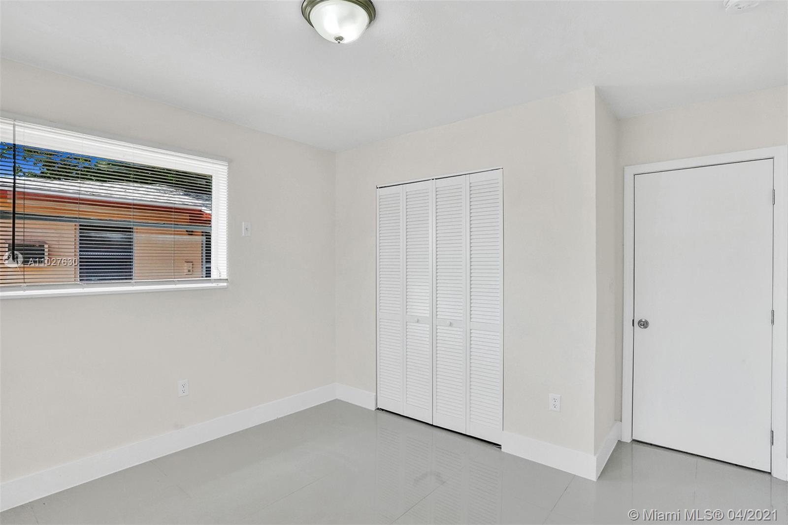 See details / 1572 sq. ft. $ 2021-04-15 0 Photo