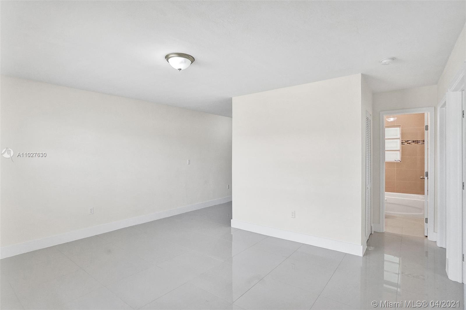 See details / 1572 sq. ft. $ 2021-04-15 0 Photo