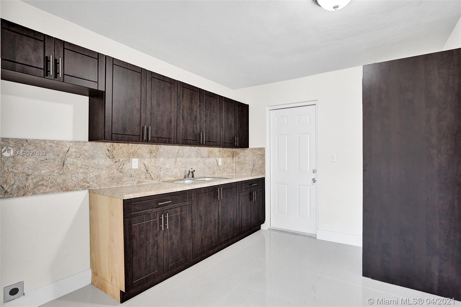 See details / 1572 sq. ft. $ 2021-04-15 0 Photo