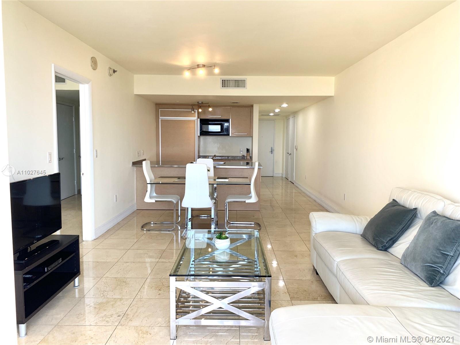Ver detalles 1609 2 / 1 1086 sq. ft. $ 2021-04-14 0 foto