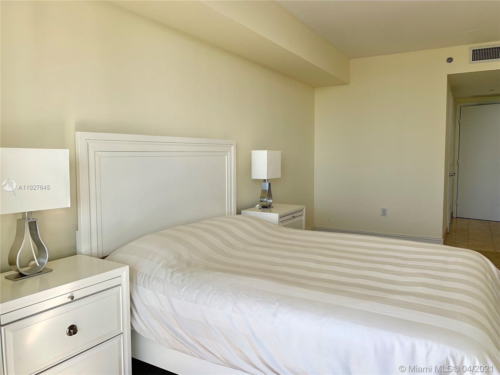 Ver detalles 1609 2 / 1 1086 sq. ft. $ 2021-04-14 0 foto