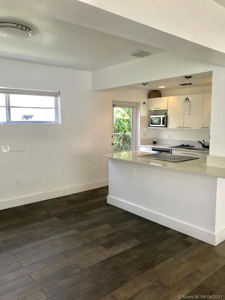 See details / 6120 sq. ft. $ 2021-04-15 0 Photo