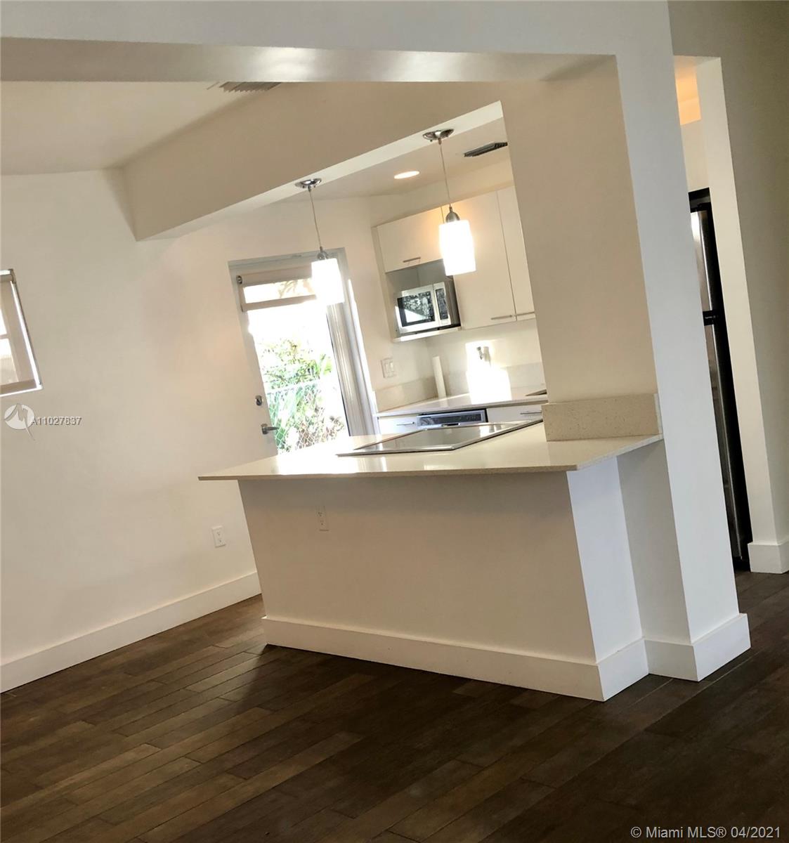 See details / 6120 sq. ft. $ 2021-04-15 0 Photo
