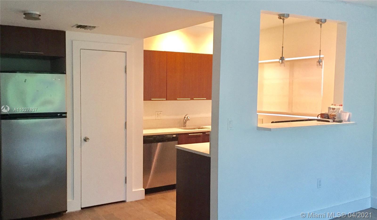 See details / 6120 sq. ft. $ 2021-04-15 0 Photo