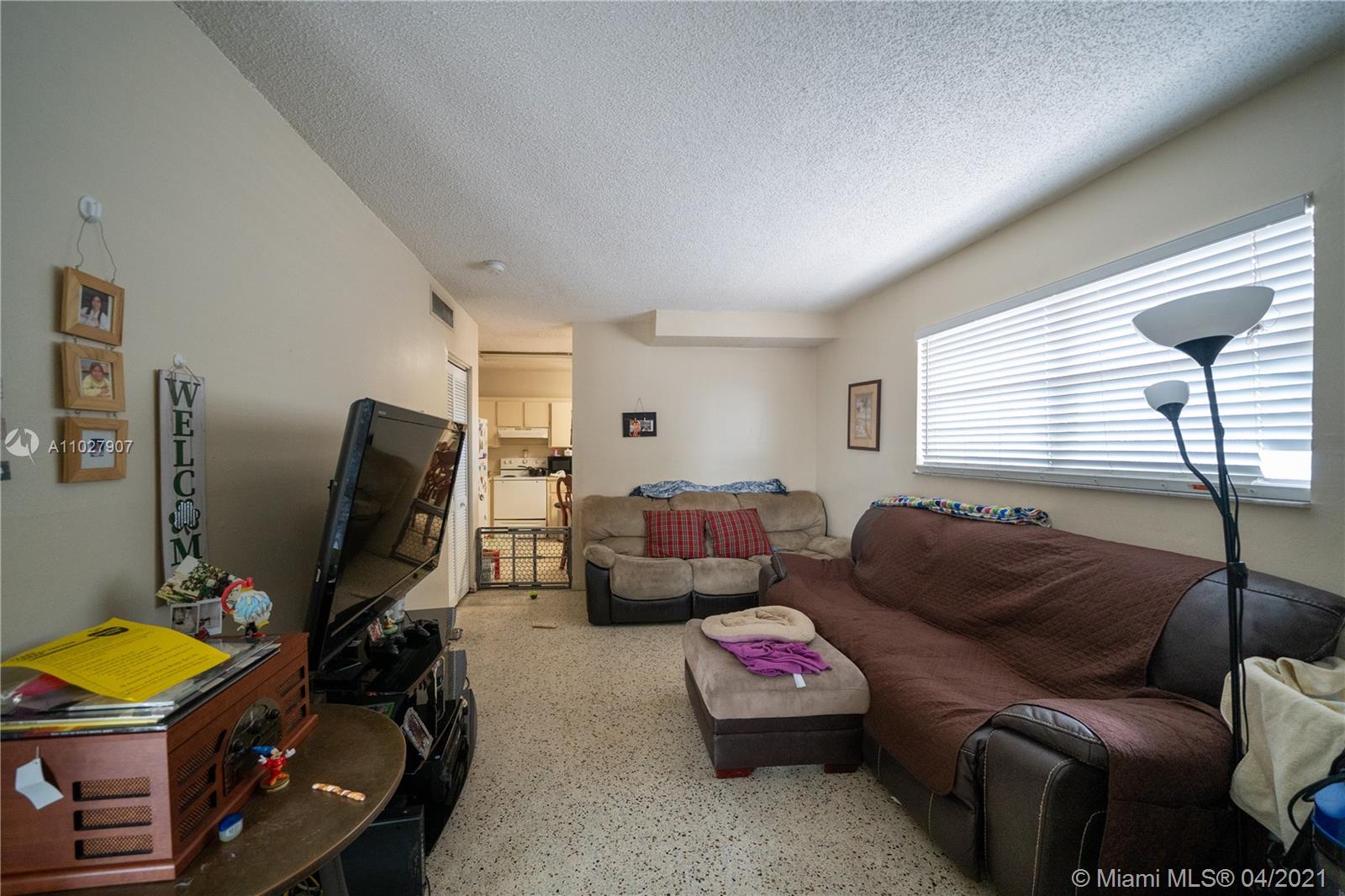 See details / 2956 sq. ft. $ 2021-04-14 0 Photo