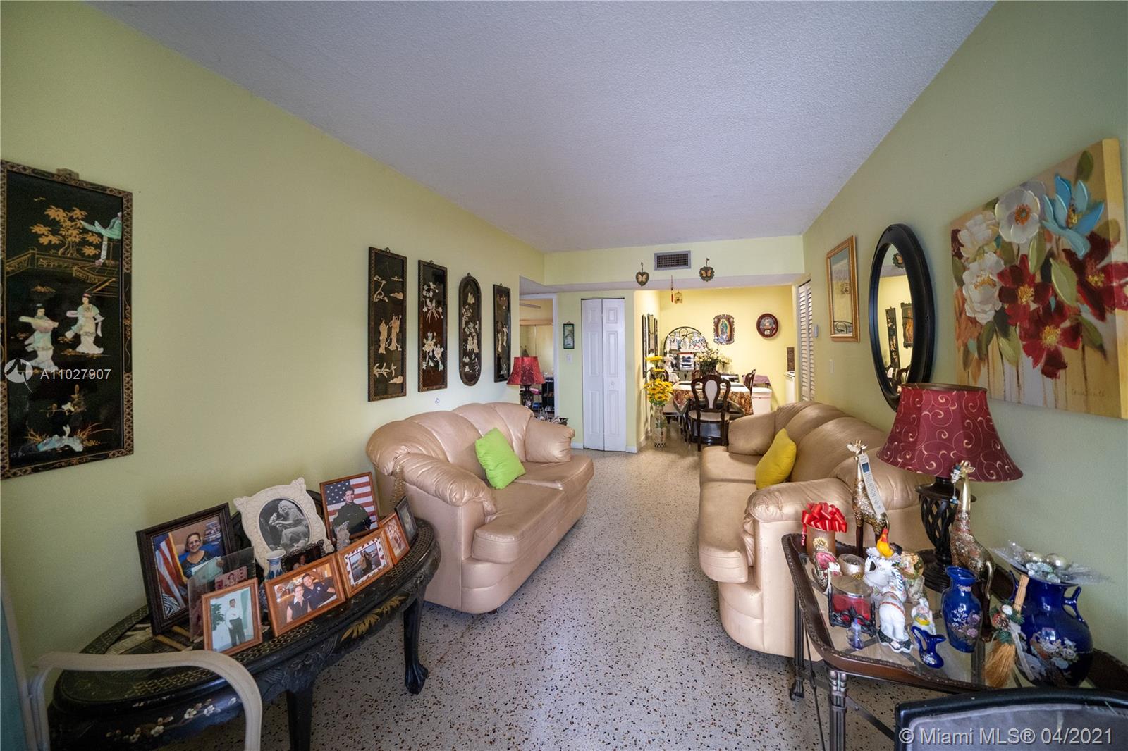 See details / 2956 sq. ft. $ 2021-04-14 0 Photo