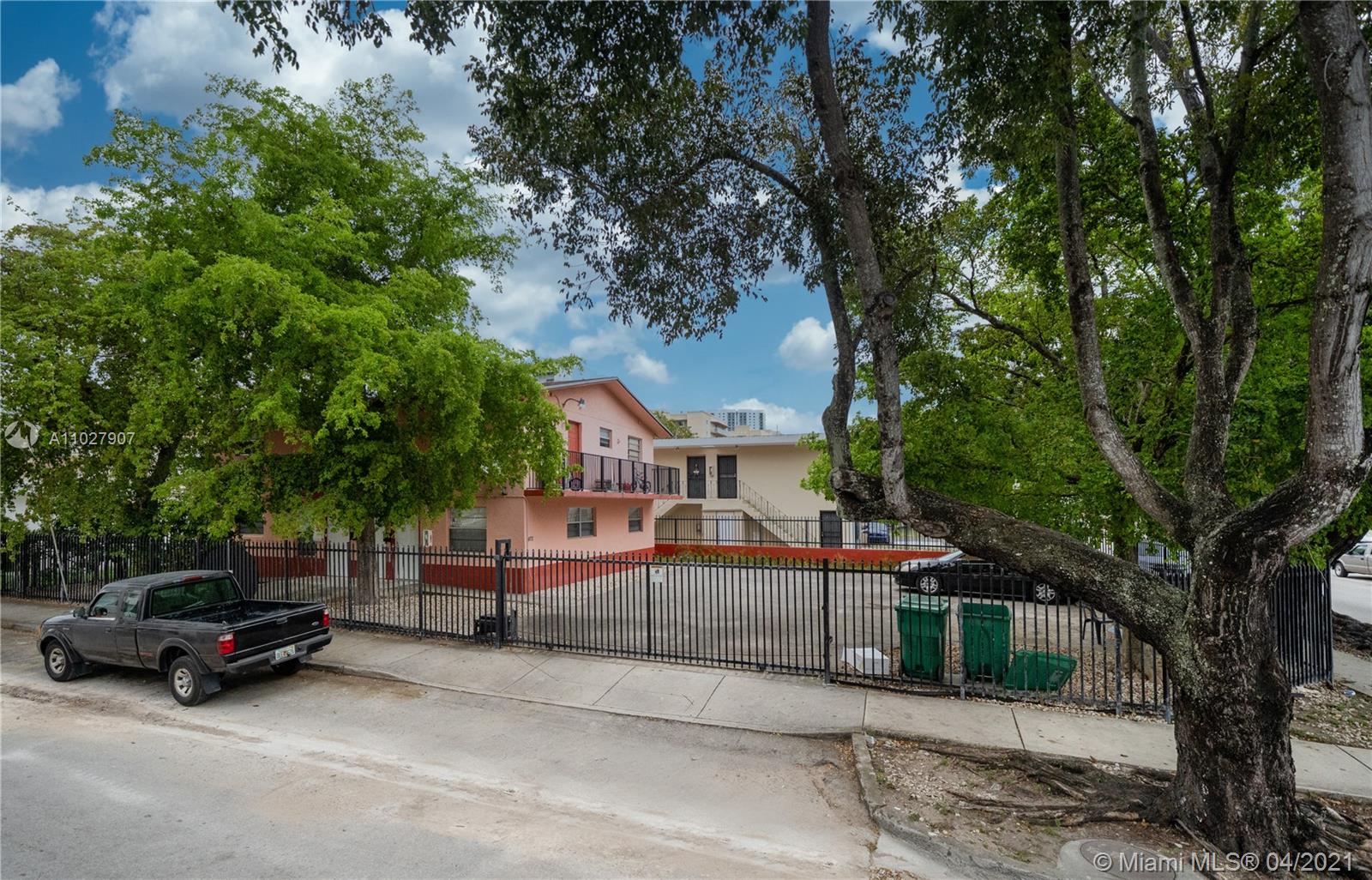 See details / 2956 sq. ft. $ 2021-04-14 0 Photo
