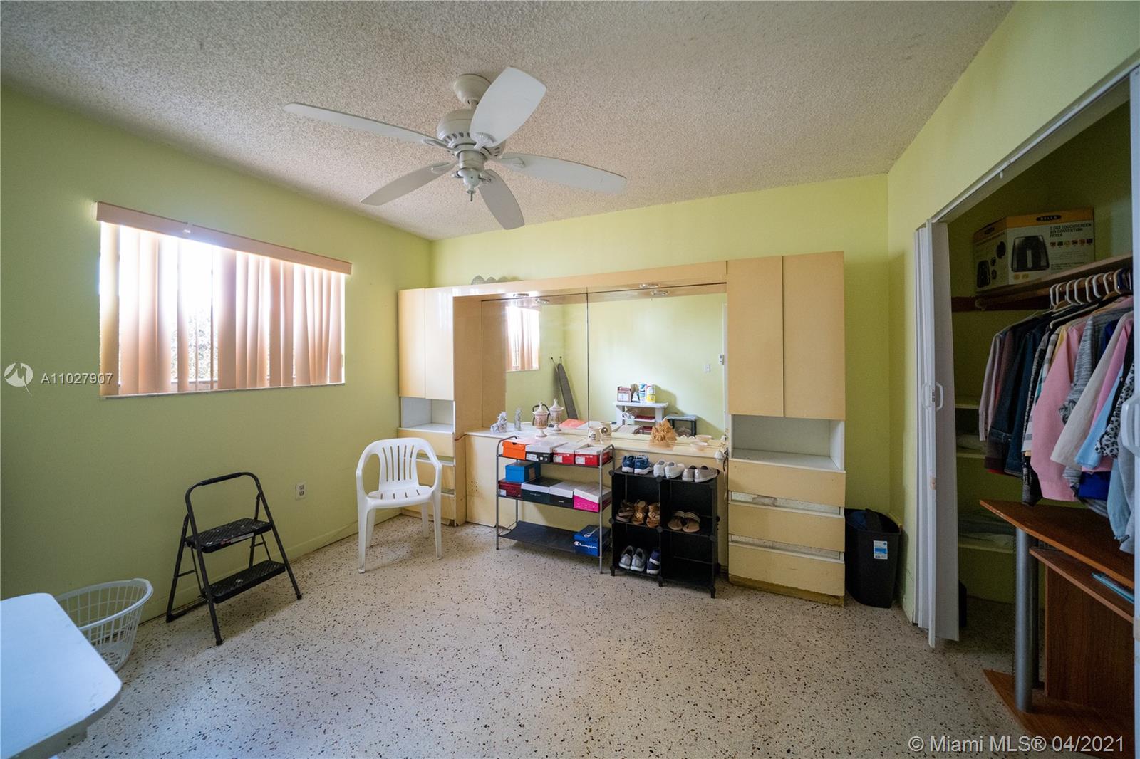 See details / 2956 sq. ft. $ 2021-04-14 0 Photo