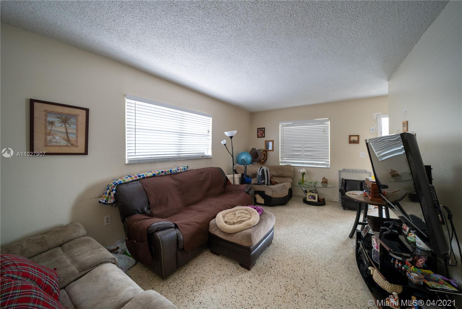 See details / 2956 sq. ft. $ 2021-04-14 0 Photo