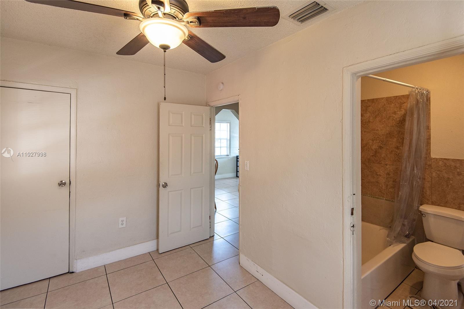 See details / 2669 sq. ft. $ 2021-04-14 0 Photo