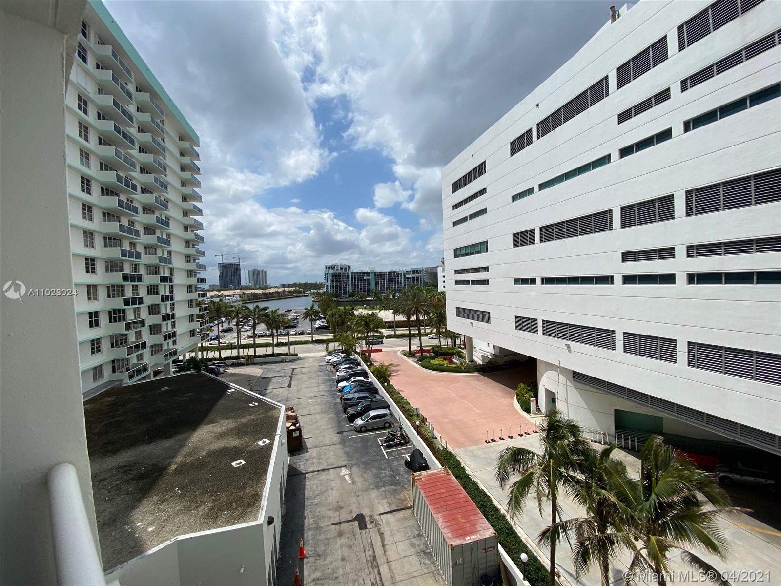 Photo of 3725 Ocean Dr #615, Hollywood, Florida, 33019 -