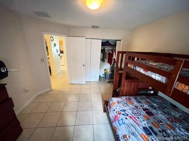 See details / 2400 sq. ft. $ 2021-04-15 0 Photo