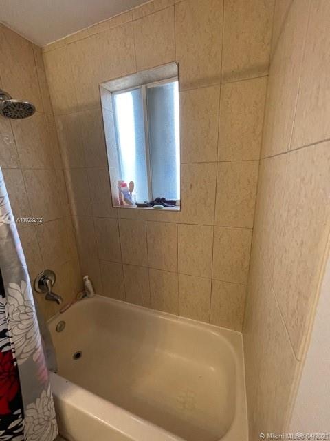 See details / 2400 sq. ft. $ 2021-04-15 0 Photo