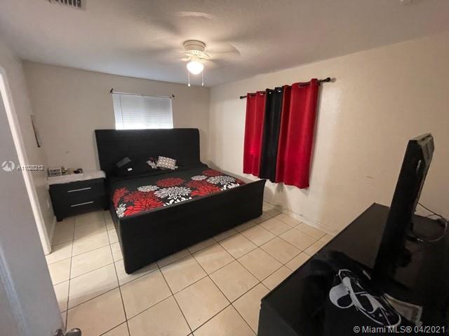 See details / 2400 sq. ft. $ 2021-04-15 0 Photo