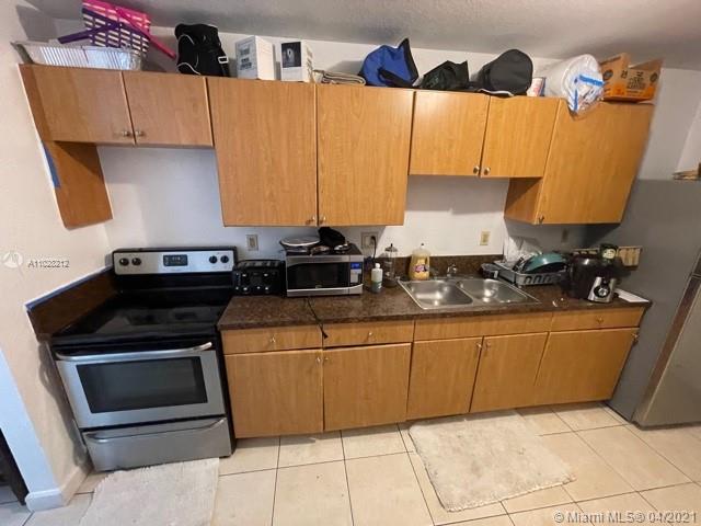 See details / 2400 sq. ft. $ 2021-04-15 0 Photo