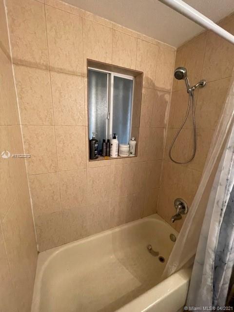 See details / 2400 sq. ft. $ 2021-04-15 0 Photo