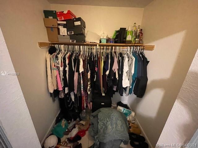 See details / 2400 sq. ft. $ 2021-04-15 0 Photo