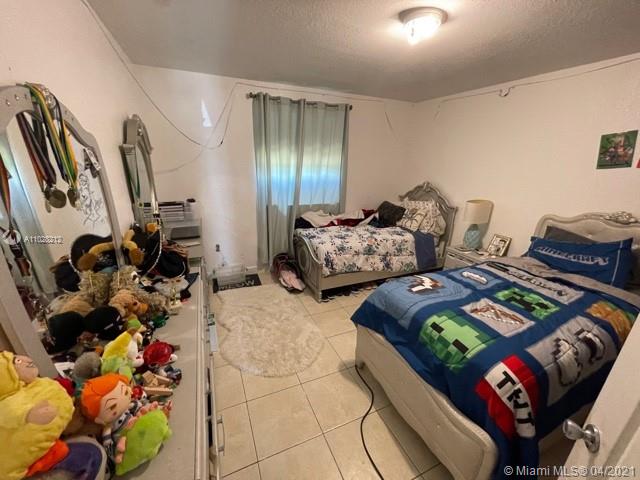 See details / 2400 sq. ft. $ 2021-04-15 0 Photo