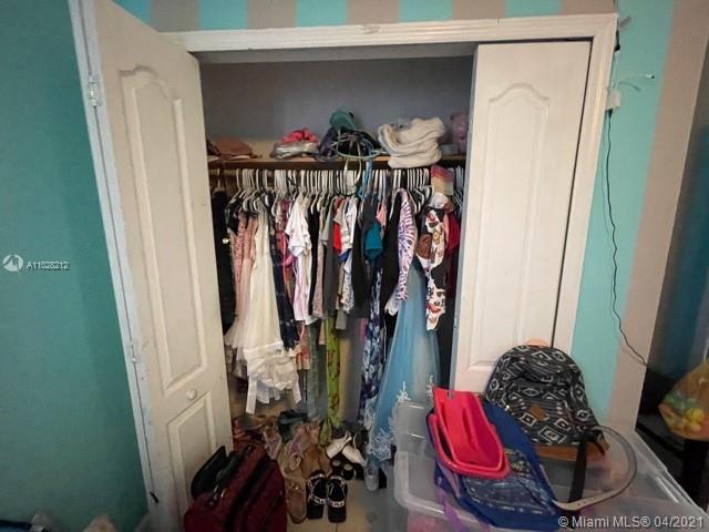 See details / 2400 sq. ft. $ 2021-04-15 0 Photo