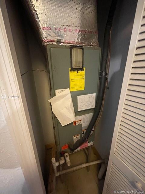 See details / 2400 sq. ft. $ 2021-04-15 0 Photo