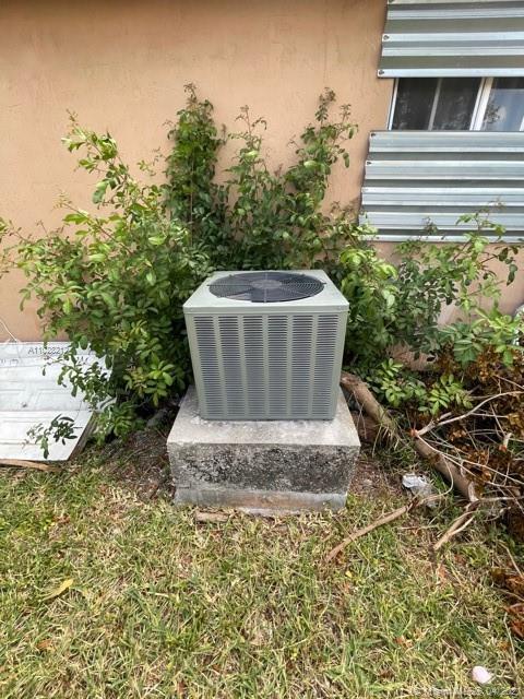 See details / 2400 sq. ft. $ 2021-04-15 0 Photo