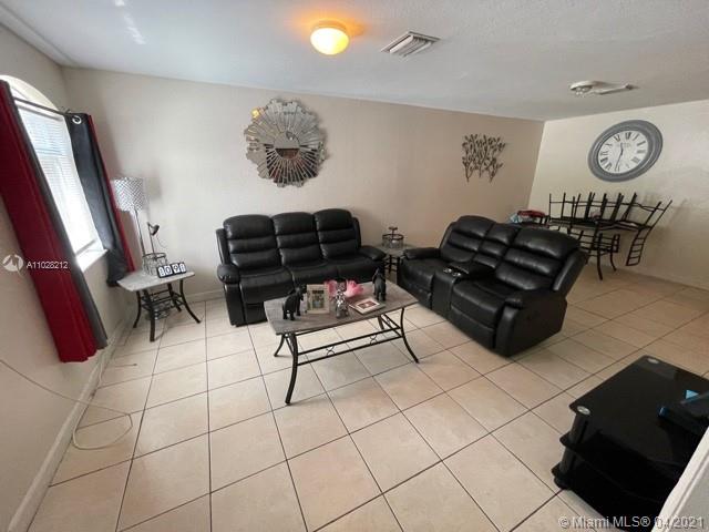 See details / 2400 sq. ft. $ 2021-04-15 0 Photo