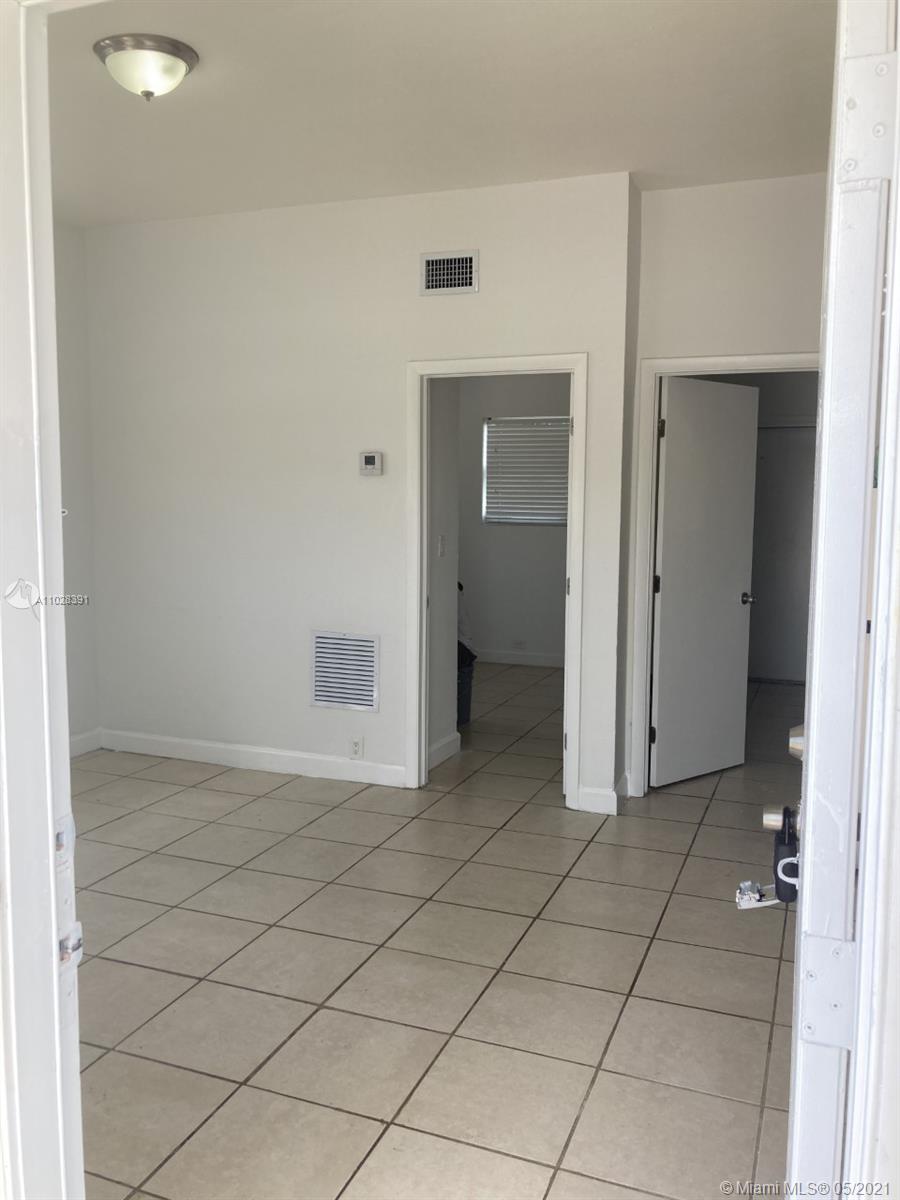 See details / 1000 sq. ft. $ 2021-04-15 0 Photo