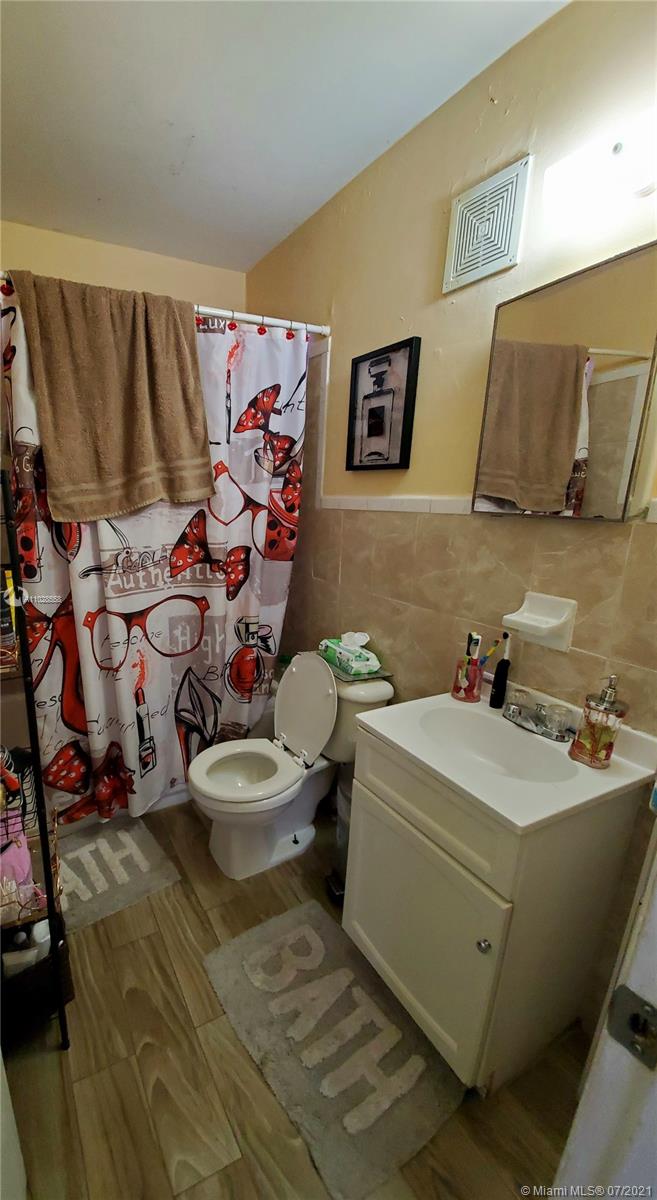 See details / sq. ft. $ 2021-04-20 0 Photo