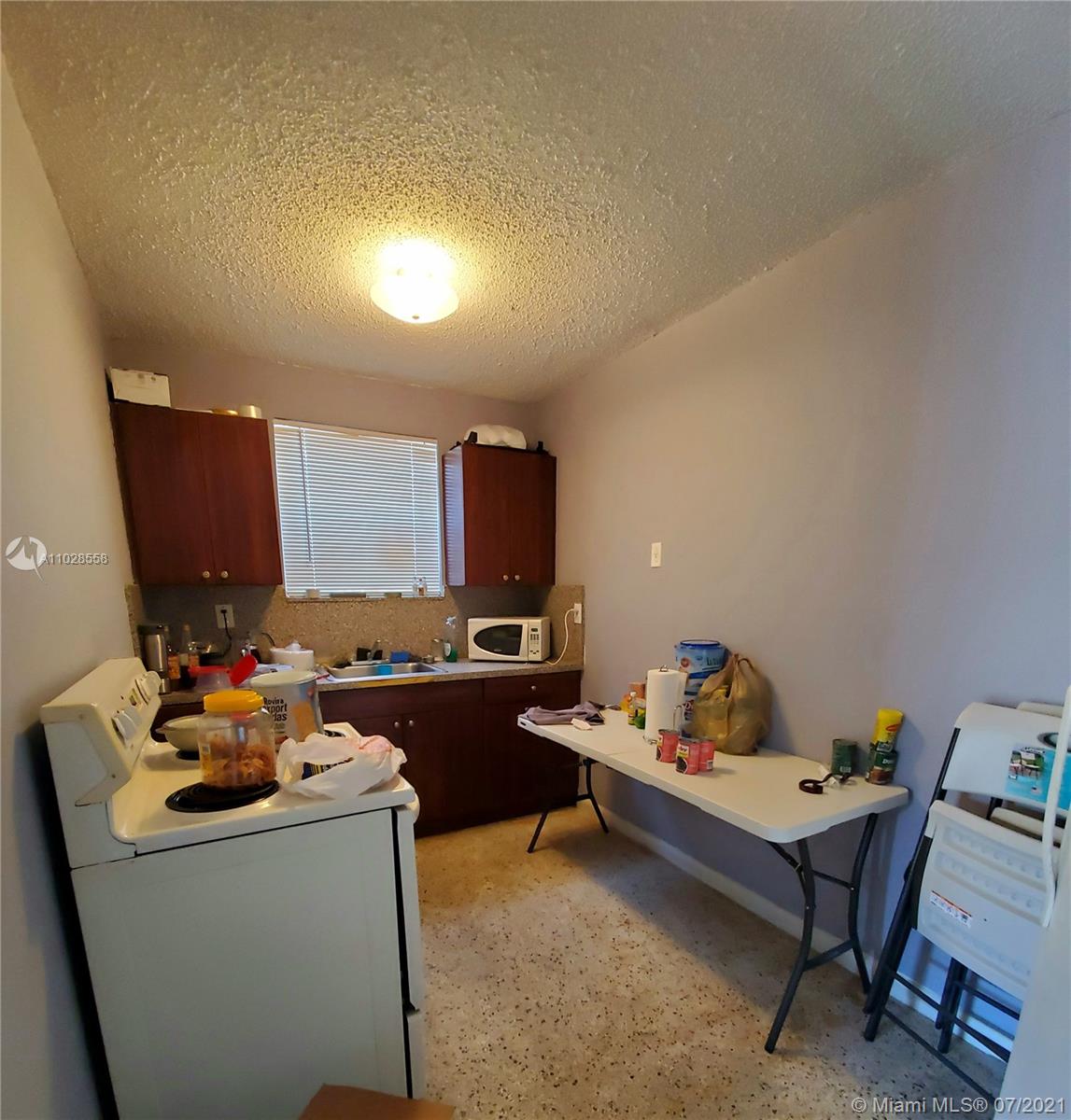 See details / sq. ft. $ 2021-04-20 0 Photo