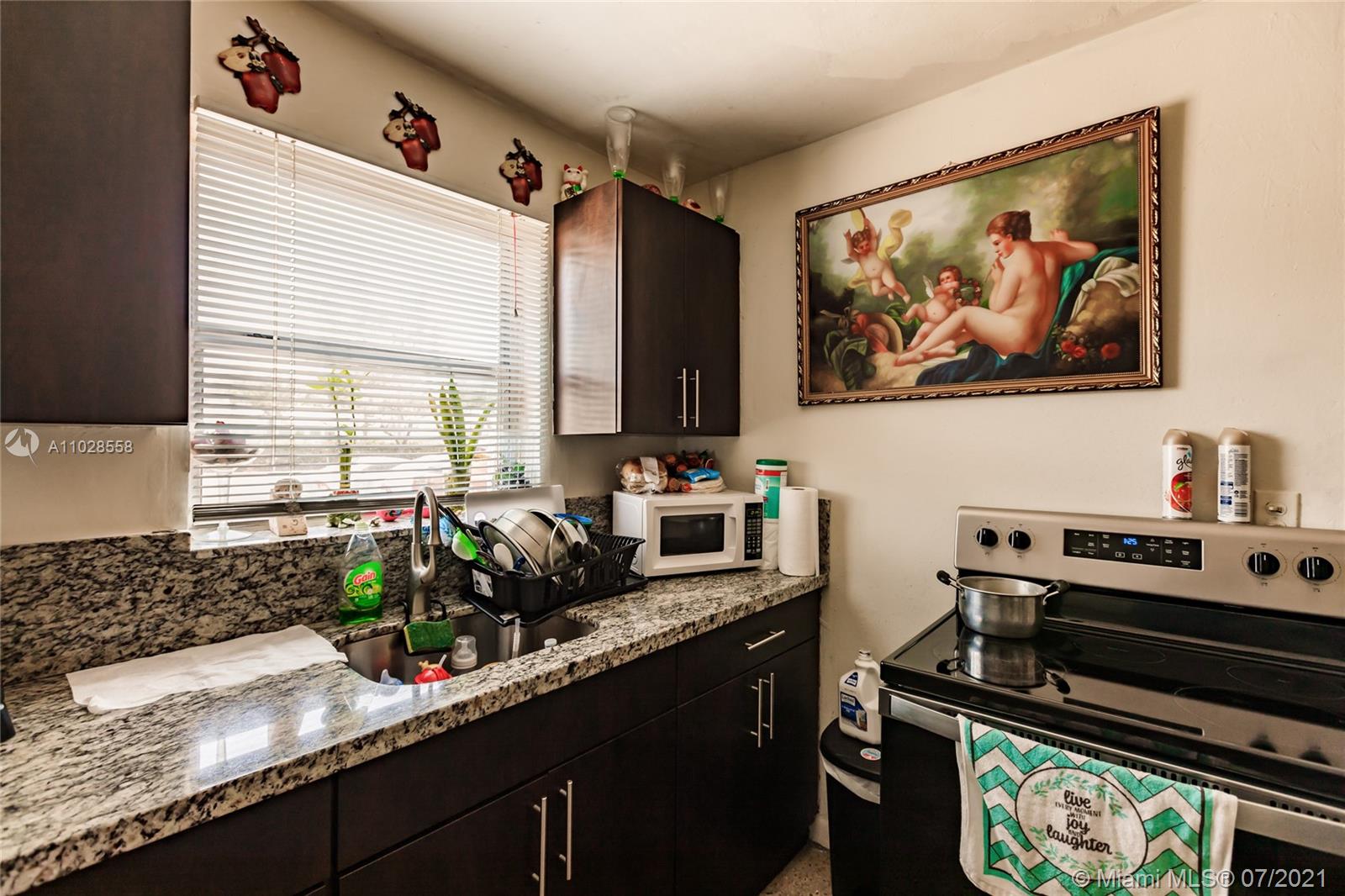 See details / sq. ft. $ 2021-04-20 0 Photo