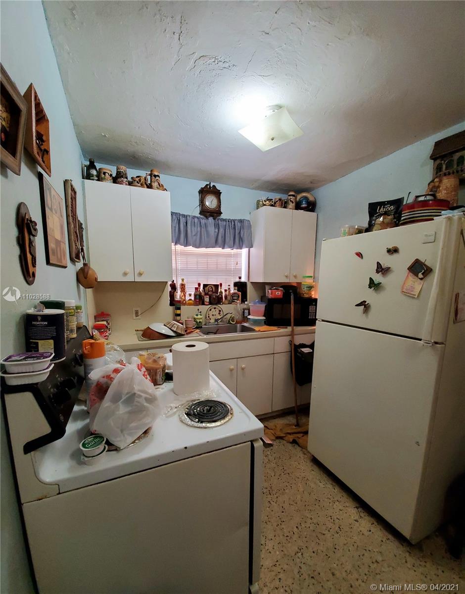 See details / 6720 sq. ft. $ 2021-04-20 0 Photo