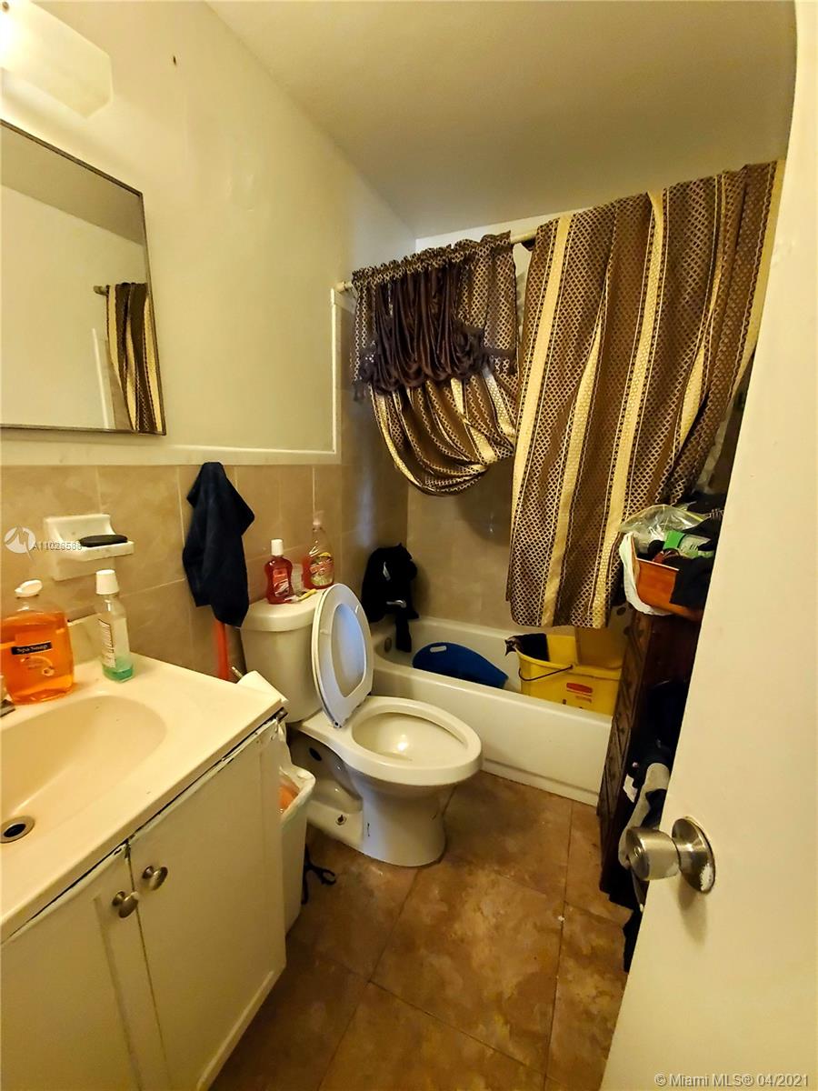 See details / 6720 sq. ft. $ 2021-04-20 0 Photo