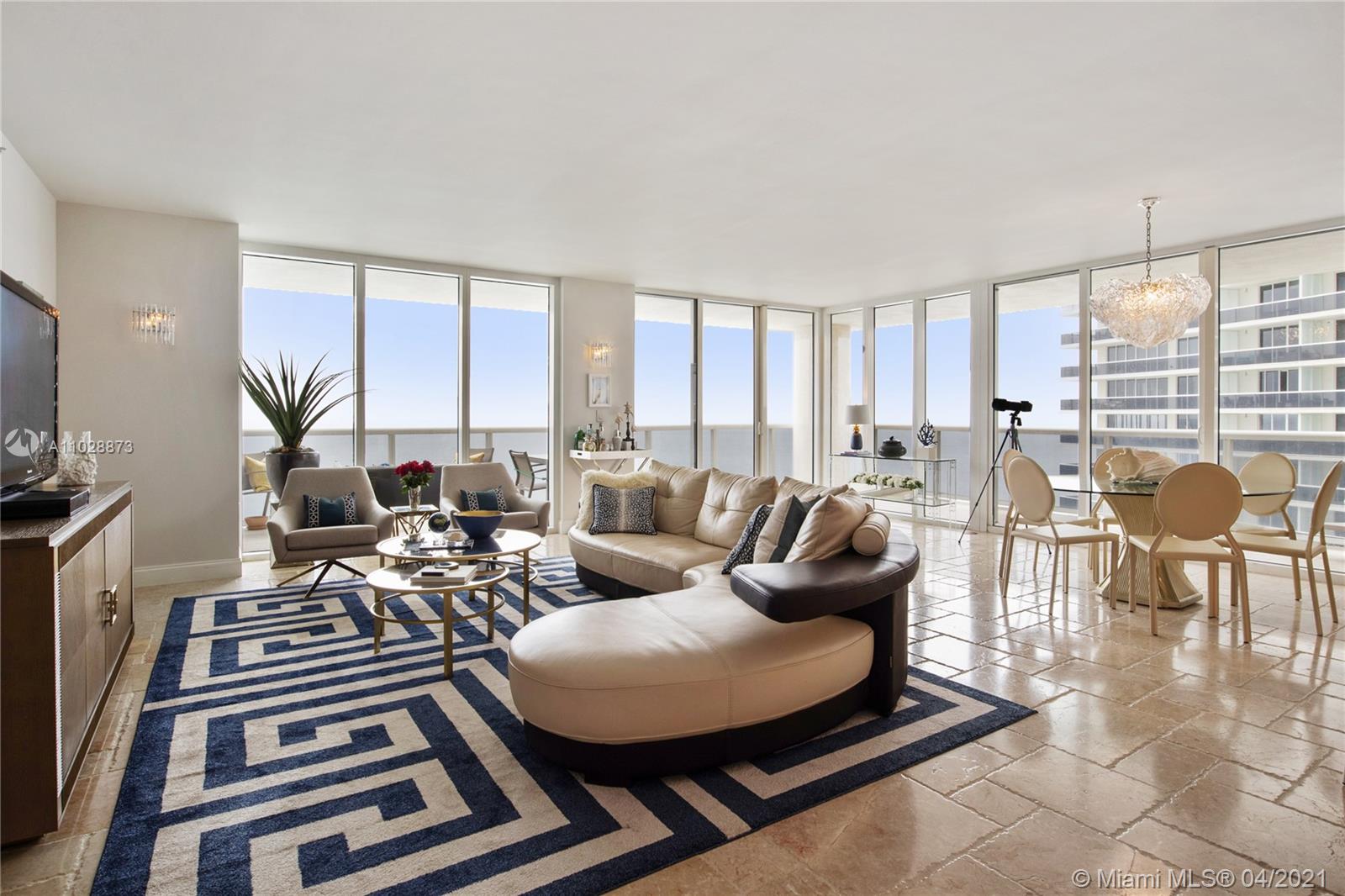 See details 1804 3 / 4 2078 sq. ft. $ 2021-04-16 0 Photo