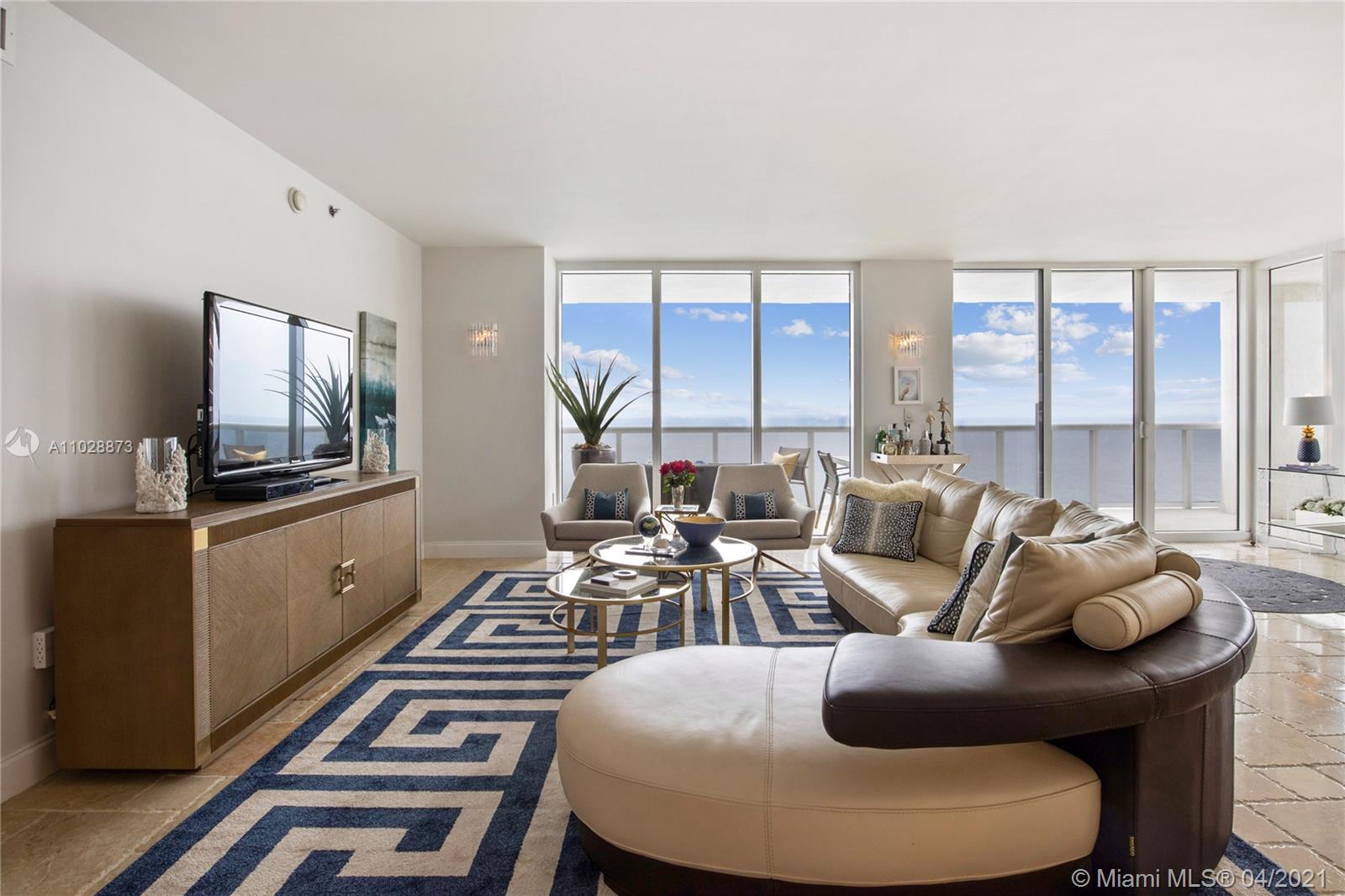 See details 1804 3 / 4 2078 sq. ft. $ 2021-04-16 0 Photo