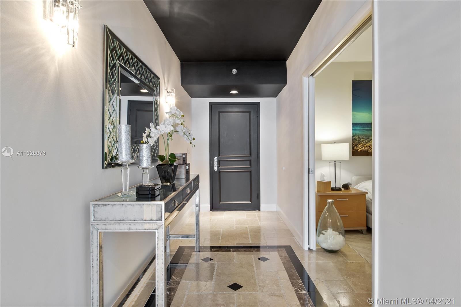 See details 1804 3 / 4 2078 sq. ft. $ 2021-04-16 0 Photo