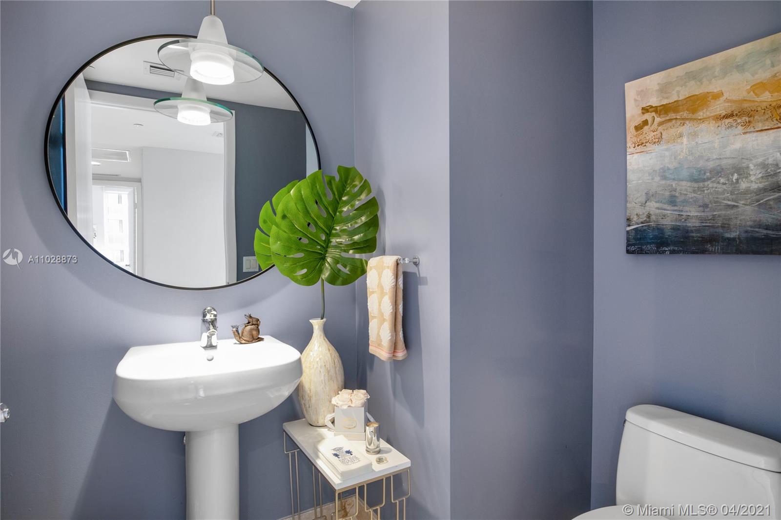 See details 1804 3 / 4 2078 sq. ft. $ 2021-04-16 0 Photo