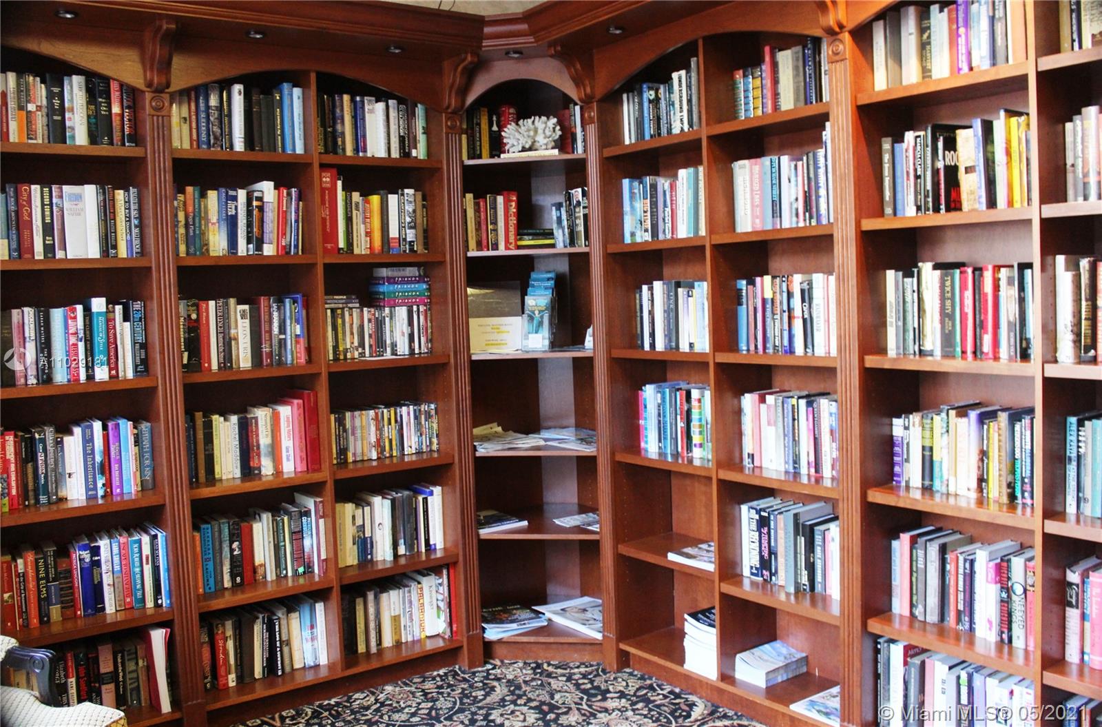 Photo of 3600 Mystic Pointe Dr #917, Aventura, Florida, 33180 - Library