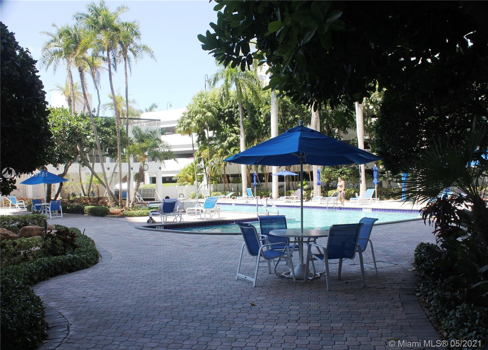 Photo of 3600 Mystic Pointe Dr #917, Aventura, Florida, 33180 - Library