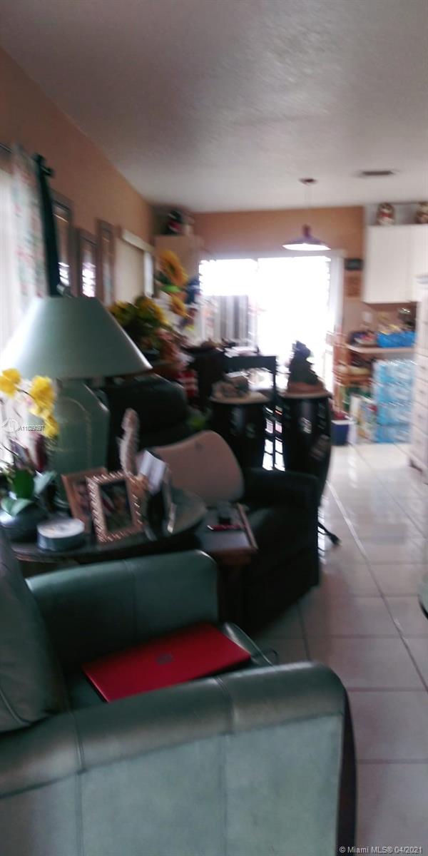 See details / 1815 sq. ft. $ 2021-04-18 0 Photo