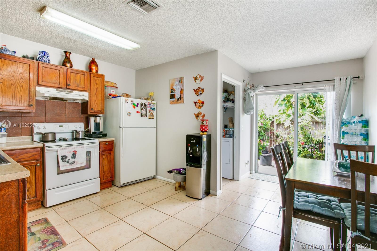 See details / 4066 sq. ft. $ 2021-04-19 0 Photo