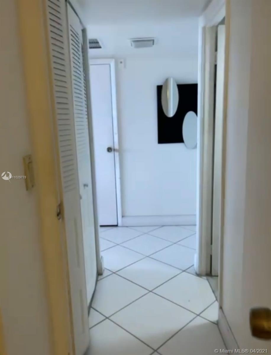 Photo of 20301 Country Club Dr #1021, Aventura, Florida, 33180 -