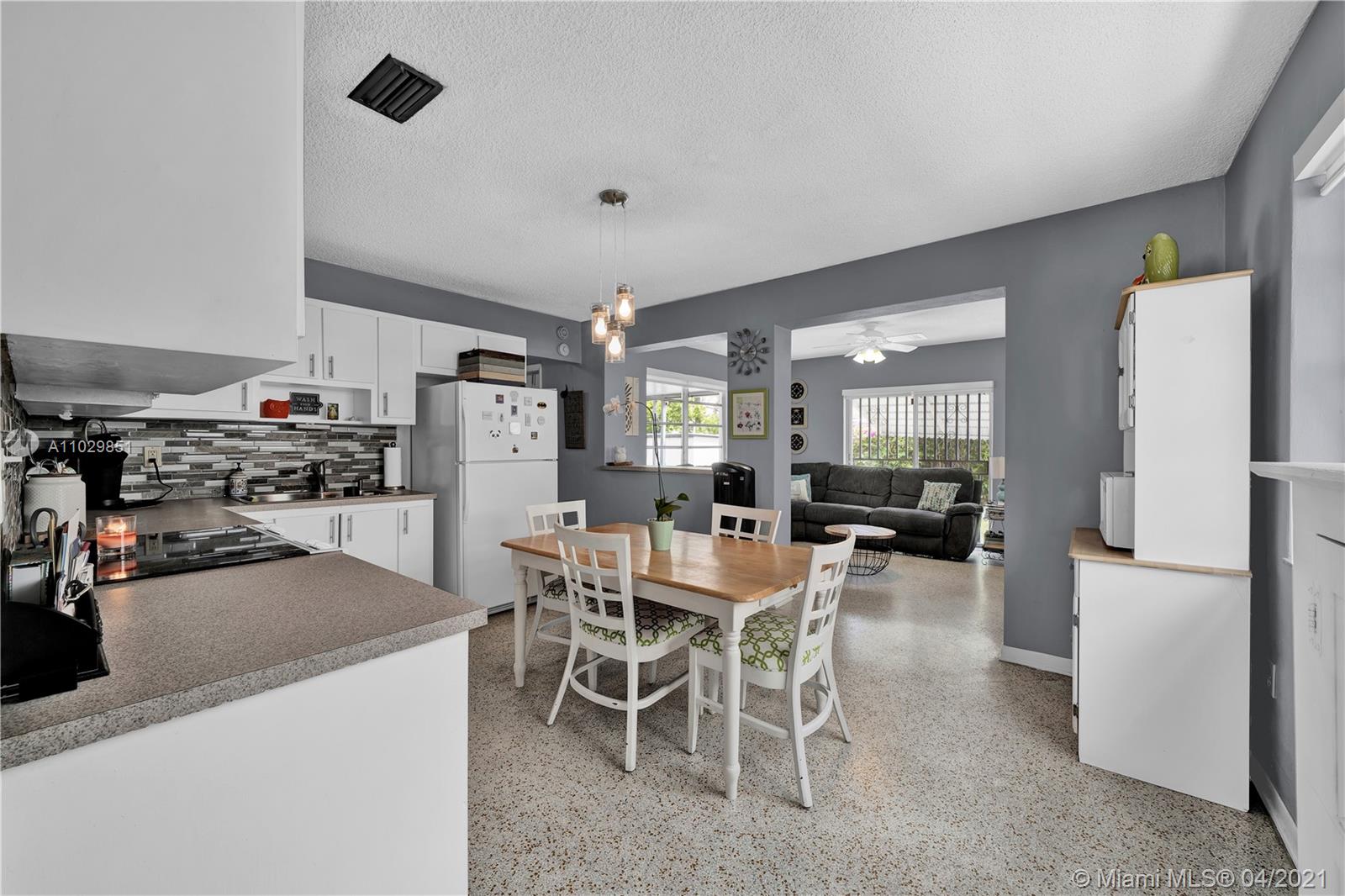 See details / 2280 sq. ft. $ 2021-04-19 0 Photo