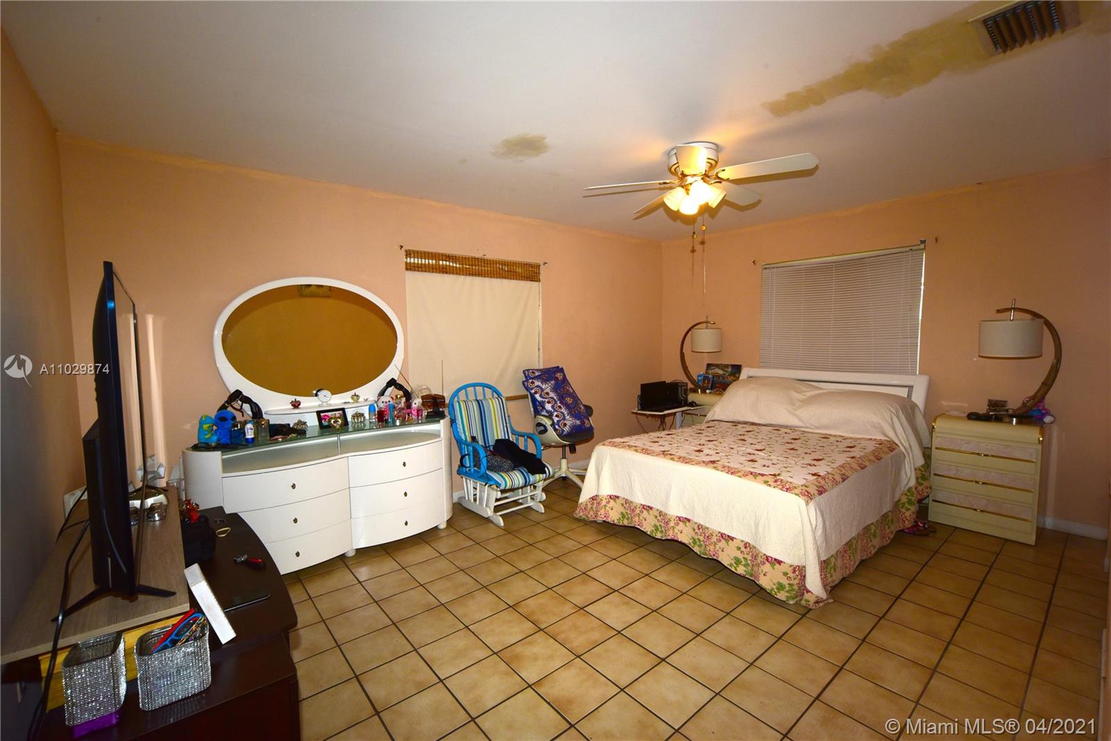 See details / 2666 sq. ft. $ 2021-04-19 0 Photo