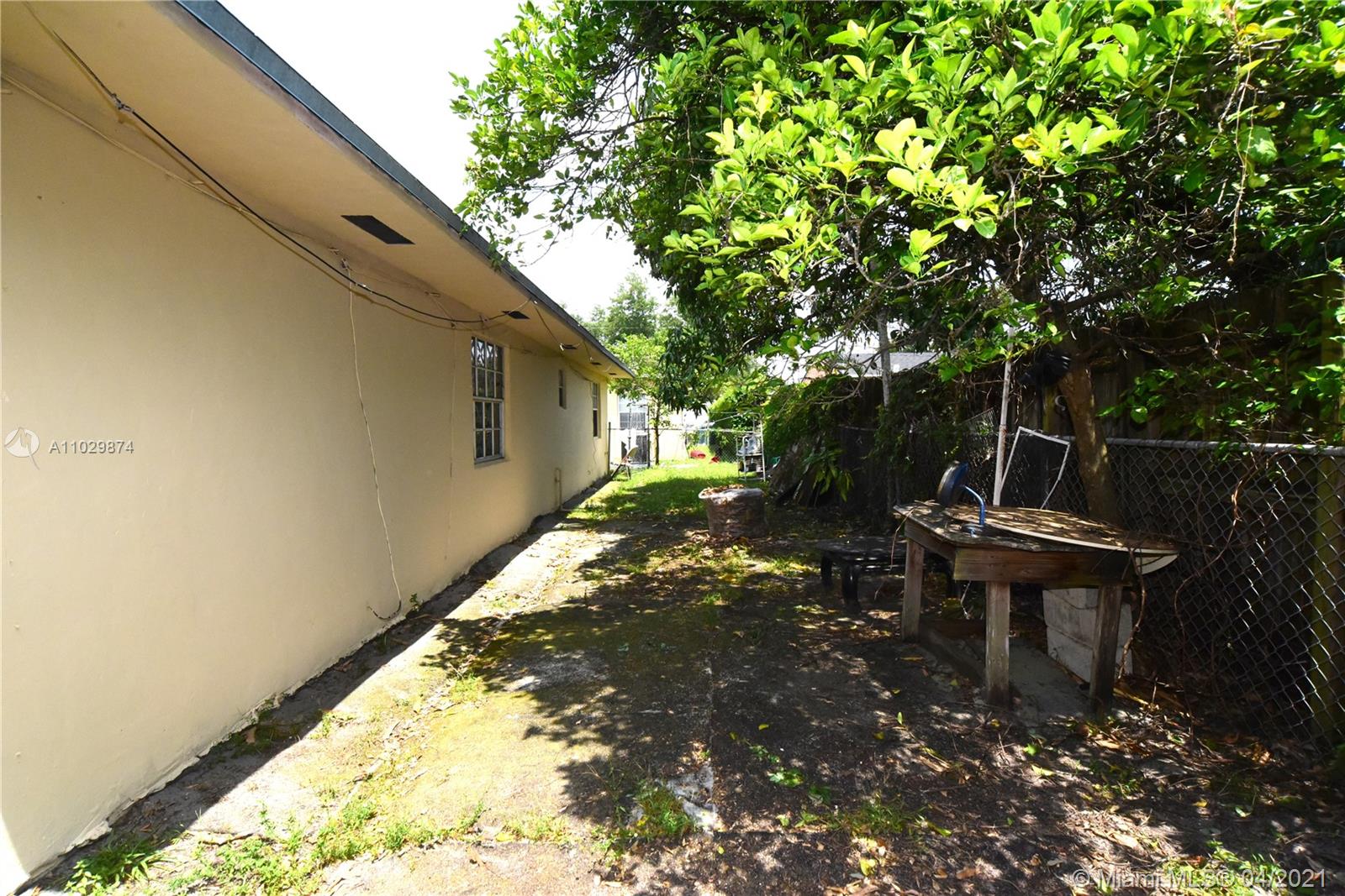 See details / 2666 sq. ft. $ 2021-04-19 0 Photo
