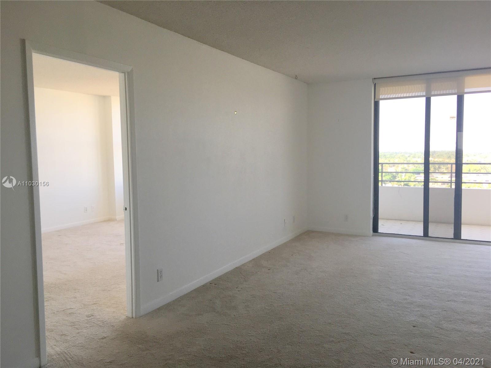 Photo of 2500 Parkview Dr #1108, Hallandale Beach, Florida, 33009 - Kitchen