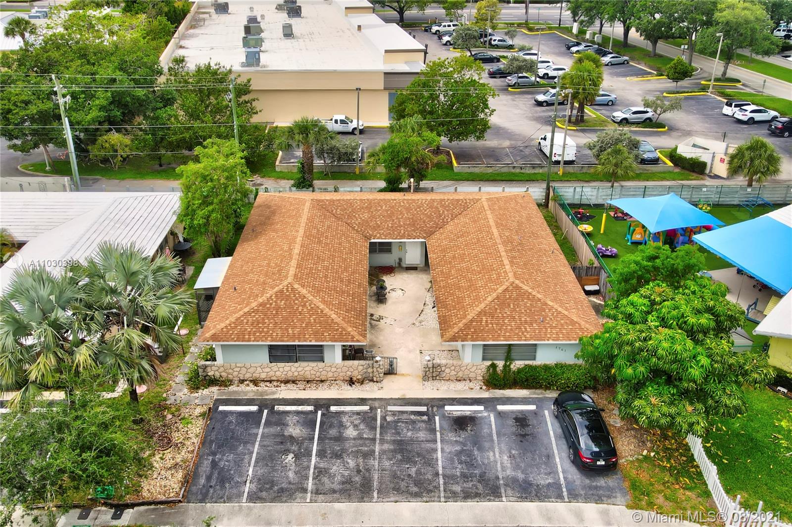 See details / 2760 sq. ft. $ 2021-04-20 0 Photo